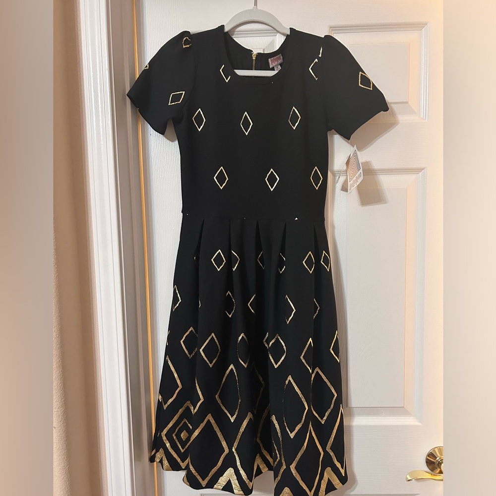 NWT LuLaRoe Amelia Elegant collection Sz M